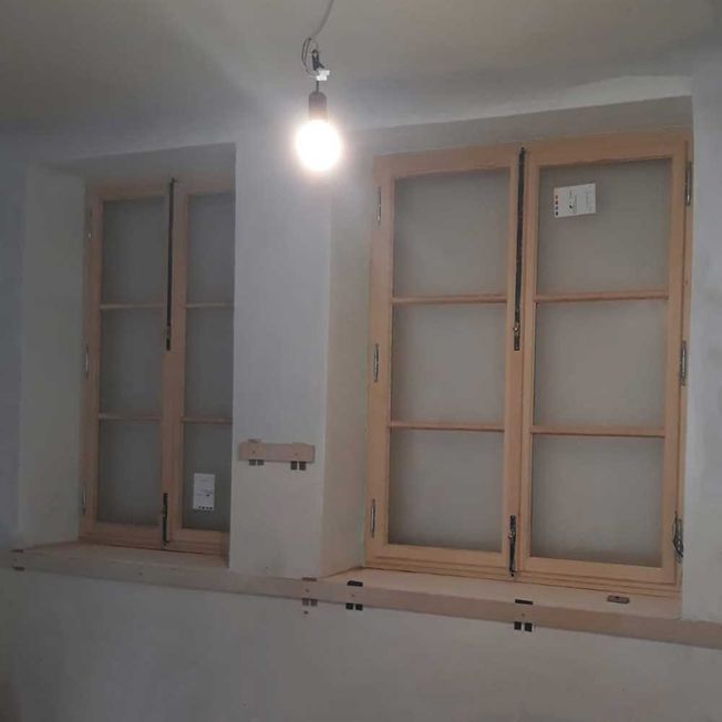 neue eingebaute Fenster aus holz